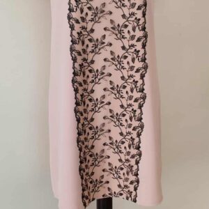 morelowa z koronką w pionie