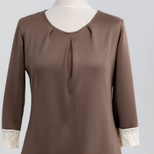 tunika cappuccino z koronkowym akcentem
